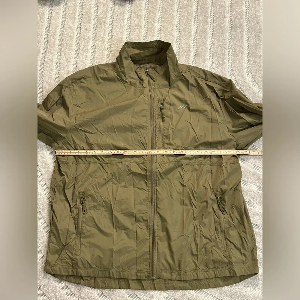 Trailside Supply Co Nylon Lightweight Outdoor Windbreaker Jacket in Green - XL